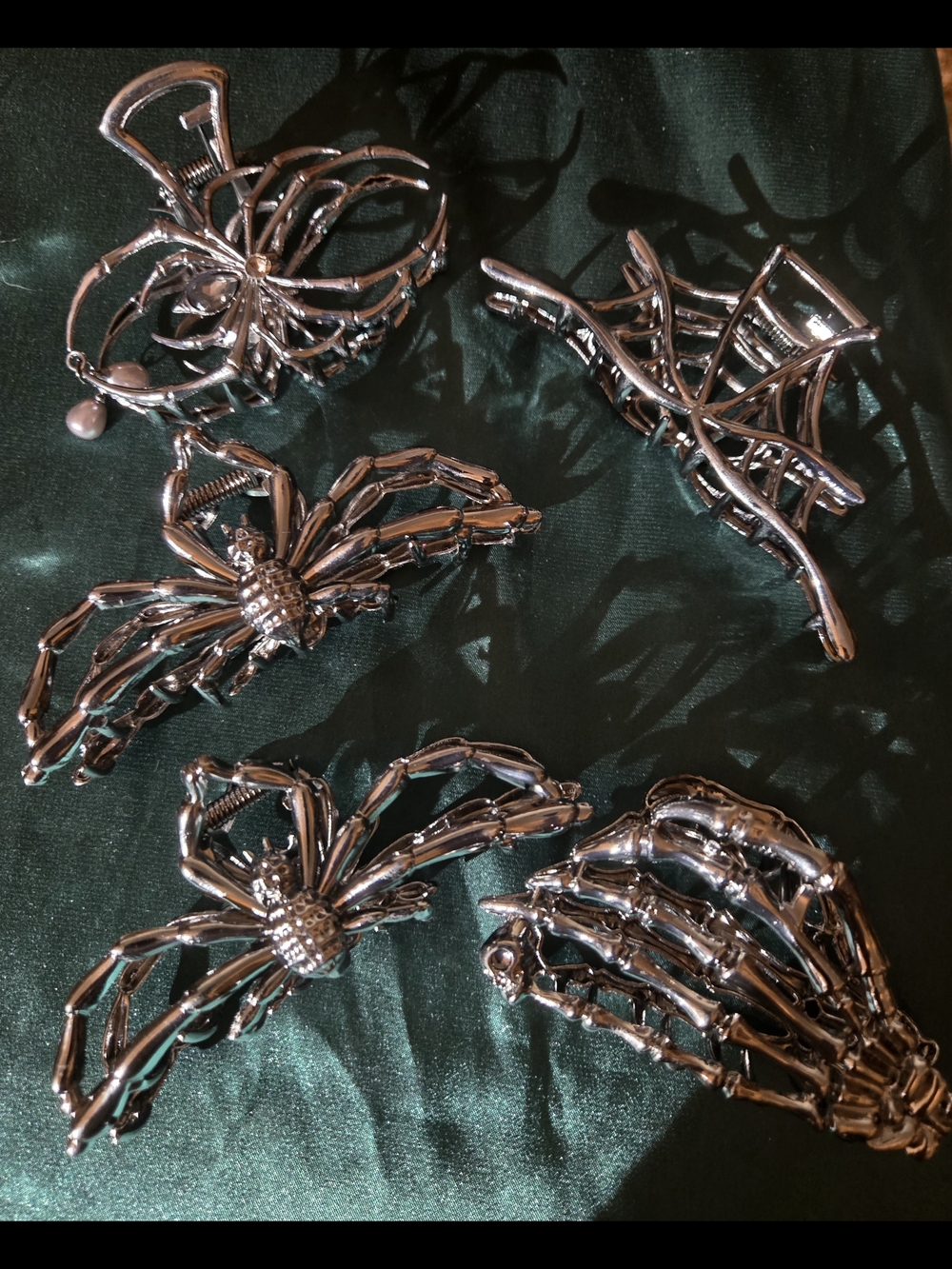 Gunmetal Spider & Skeleton Hand Hair Claw Clips - Set of 4, NiP